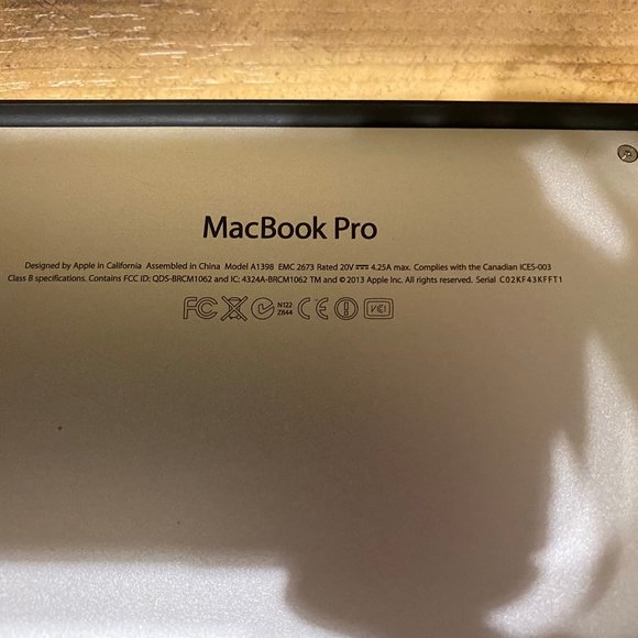 Apple MacBook Pro 15" - Picture 6 of 6